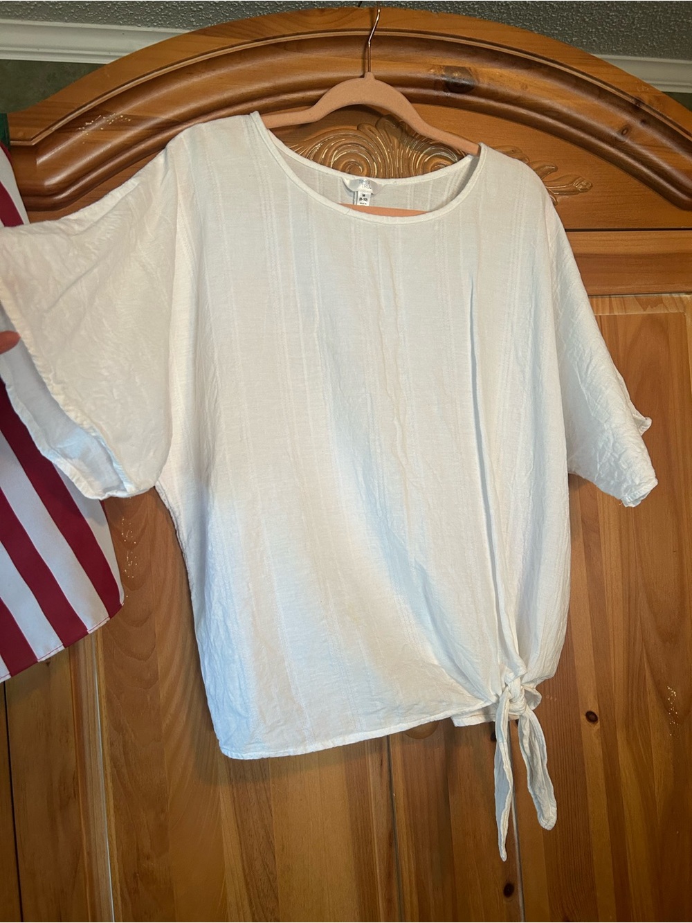 Time and Tru Cream Short Sleeve Tie-Hem Blouse